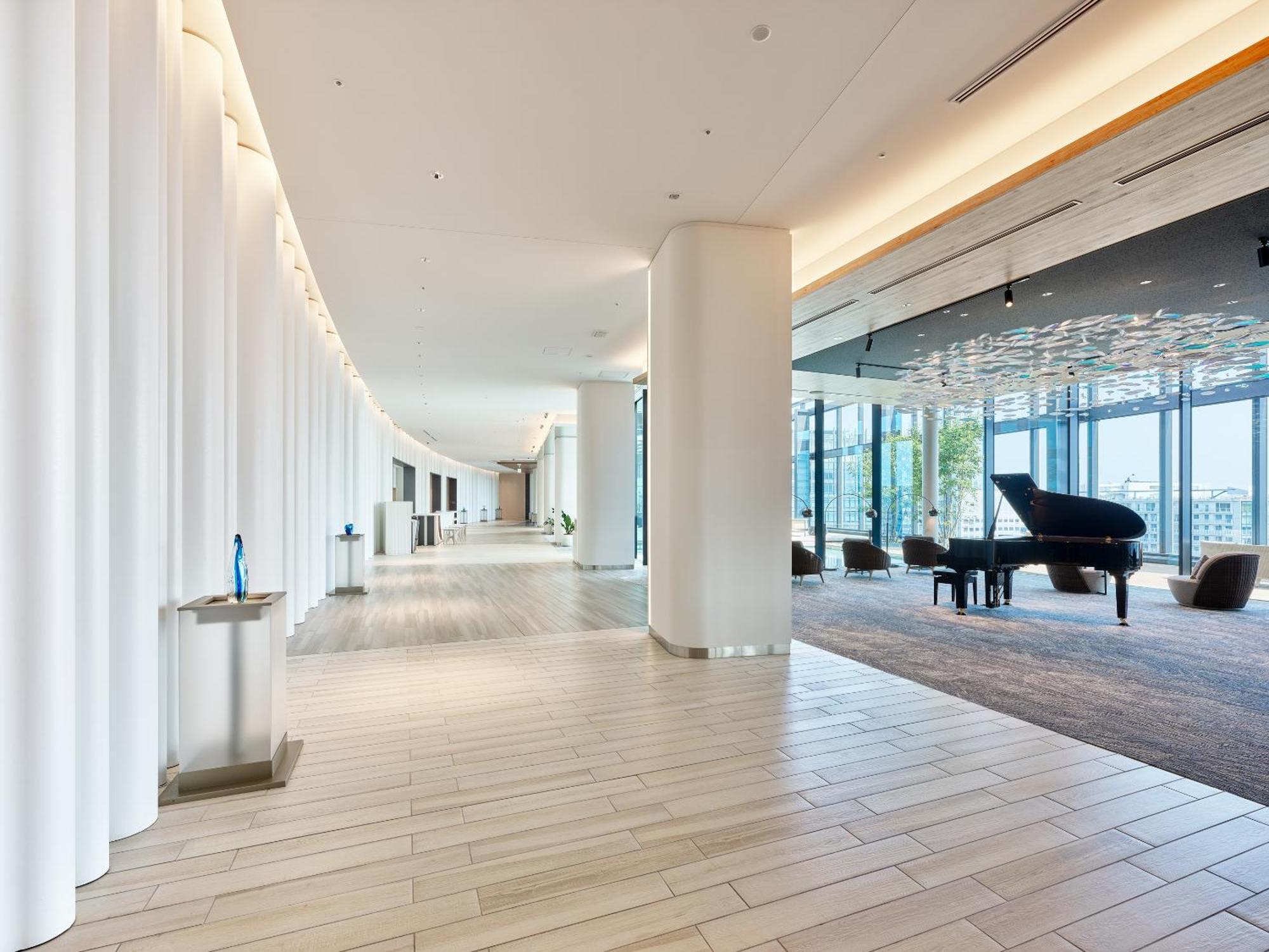 Mitsui Garden Hotel Yokohama Minatomirai Premier Bagian luar foto The lobby
